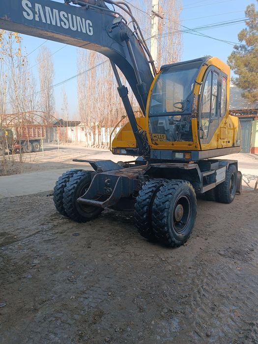 Ekskavator Samsung 132