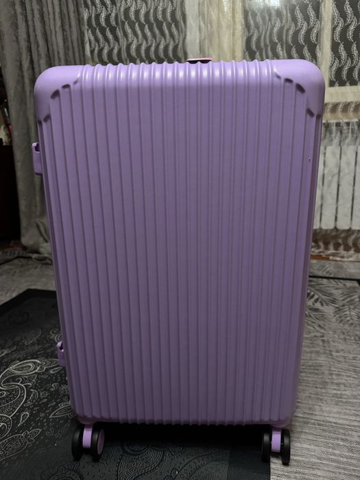 Чемодан сиреневый М