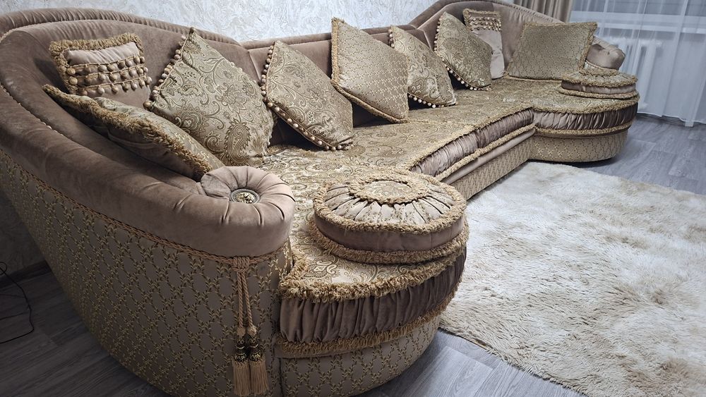 Продам диван производство,,Италия,,