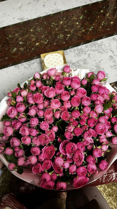 Продаю красивый букет роз