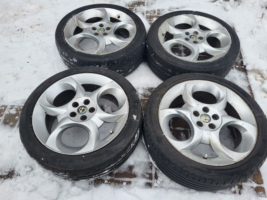 Jante originale R17  Alfa romeo 5x98, anvelope 215/45/ZR17