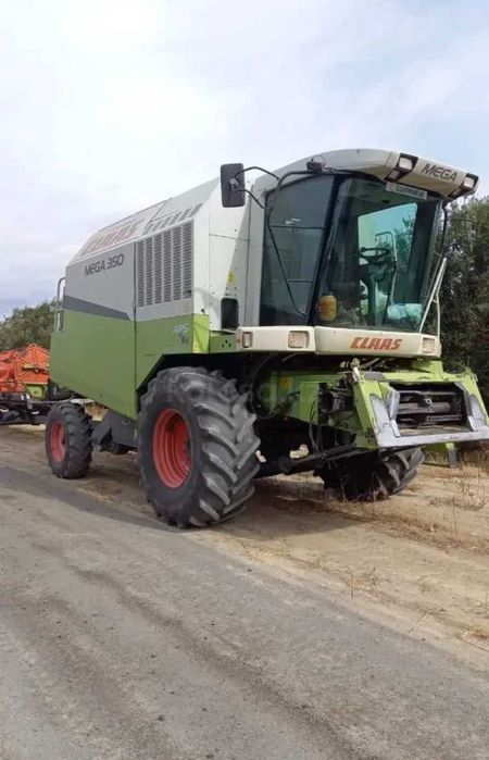 Комбайн Class Mega 350