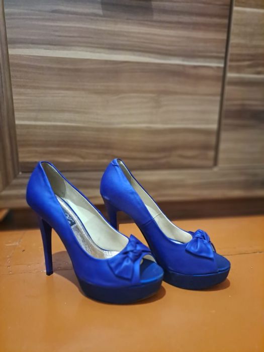 Натуральные кожаные туфли