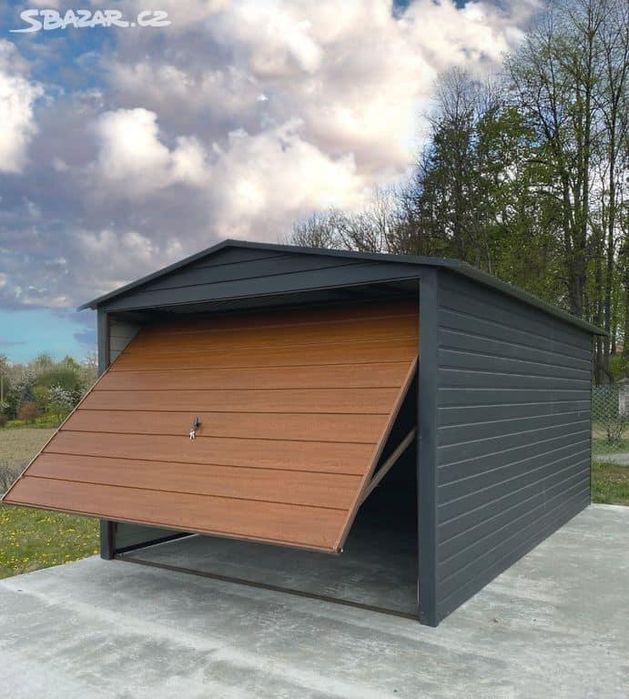 Vând garaje auto din panouri sandwich