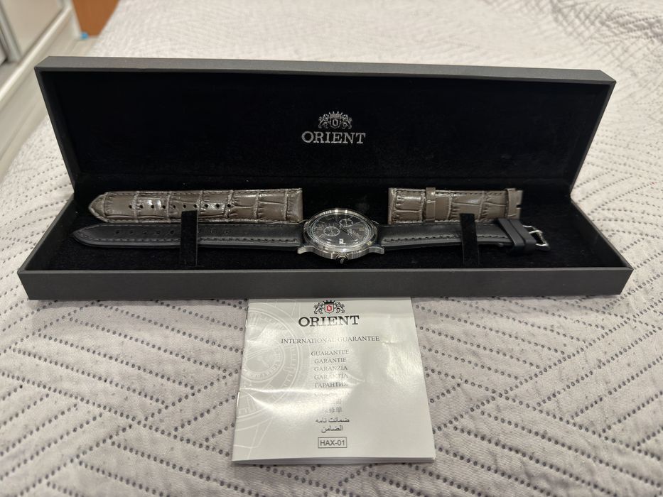Orient    ra-ak0704     automatic
