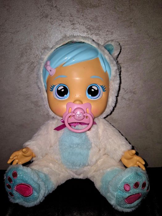 Păpușă Cry Babies Kristal bolnav.