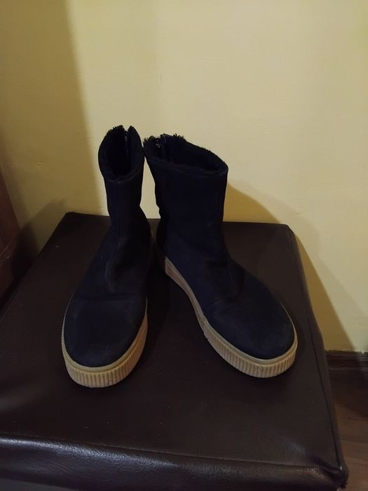 Боти от велур на H&M с калчукова подметка и вата