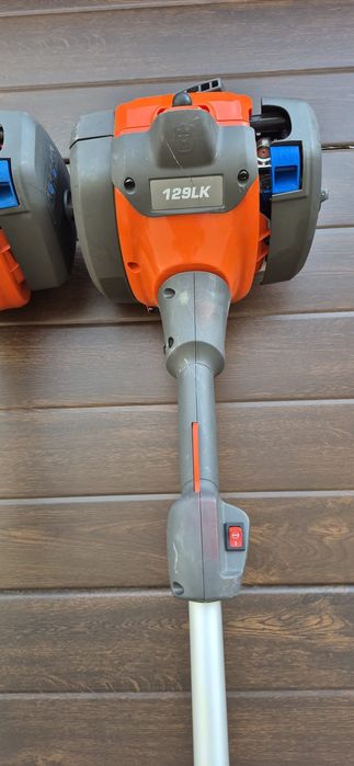 Husqvarna motocoasa pe benzină