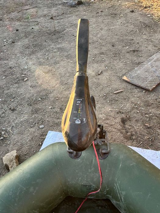 Продам лодку с мотором электричиским