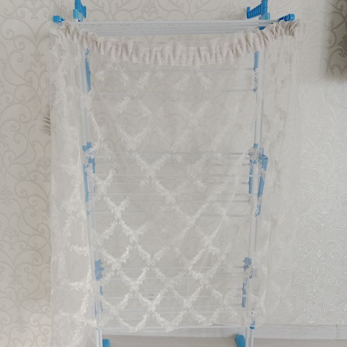 Тюль с лентой и крючками