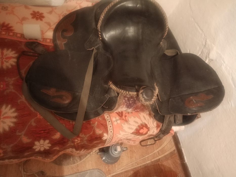 Срочно продам седло