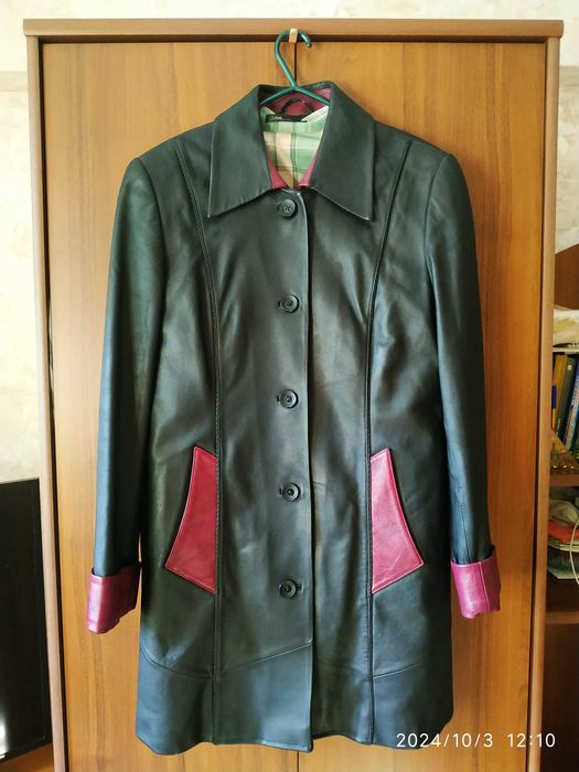 Кожаная куртка женская модная