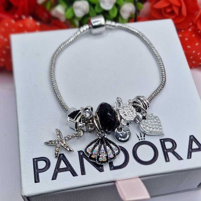 Детска гривна тип Pandora с висулки