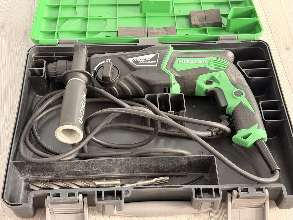 Перфоратор Hitachi DH 26PB