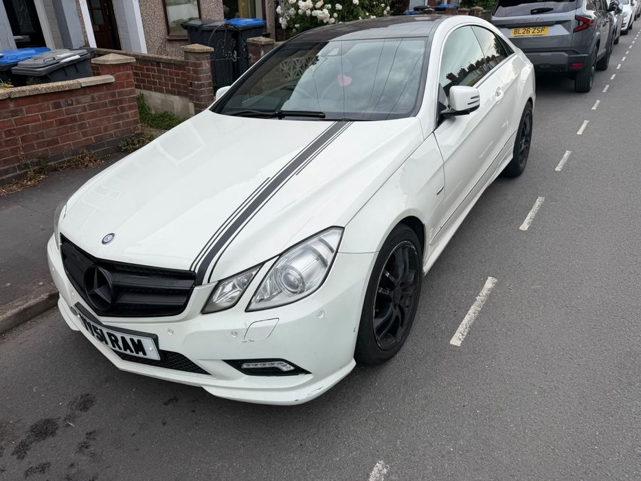 Vand audi q5 si E350d  anglia
