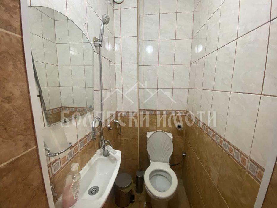 Дава се под наем Тристаен апартамент в Велико Търново, Център - 90 кв.м за 410 € - Снимка #6