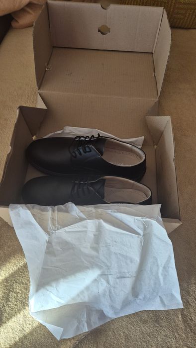 Мъжки обувки Kavalier – естествена кожа, нови с кутия