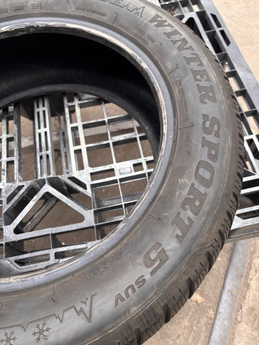 235/55/17 Continental 2 бр Dunlop 2023