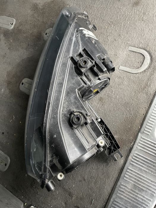 Оригинален ляв фар за сеат алхамбра в добро състояние 2015г-2019