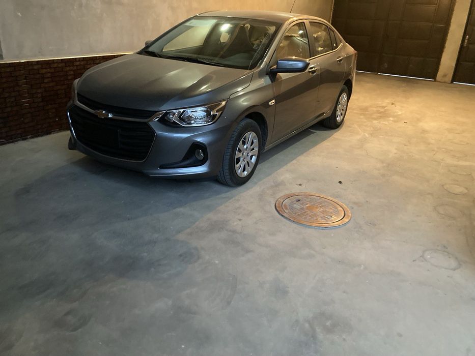 Chevrolet Onix 3-pozitsiya full