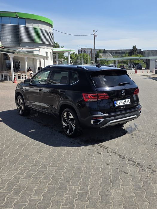 Volkswagen t roc taos