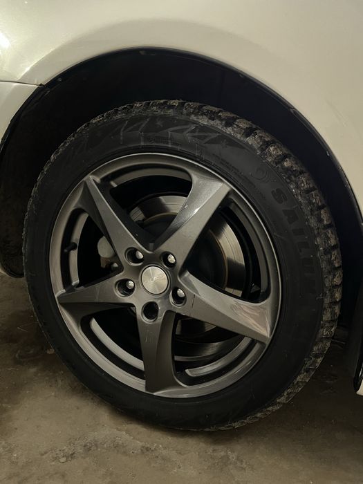 Продам резину с дисками