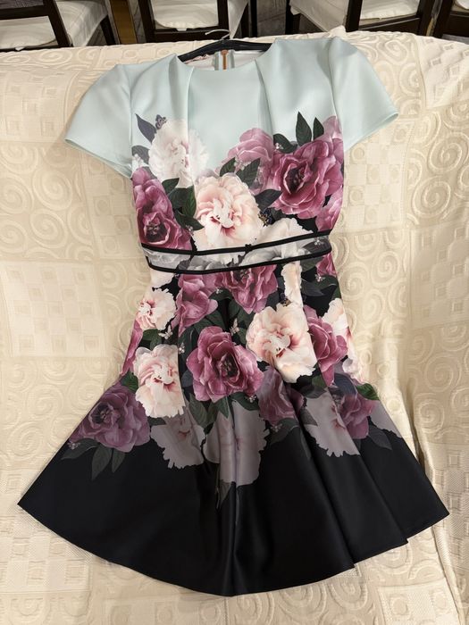Платье Ted BAKER