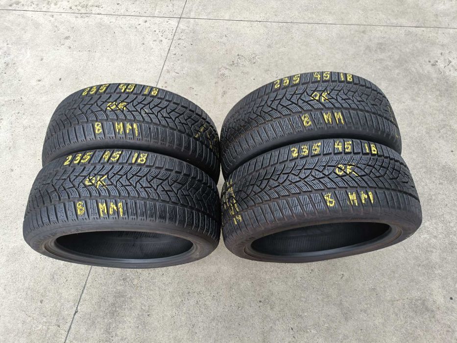 Set 4 anvelope iarna 235 45 18 goodyear ultragrip performance profil de 8 mm