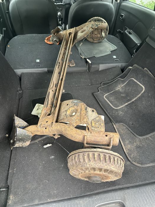 Punte spate Dacia Logan MCV 2015