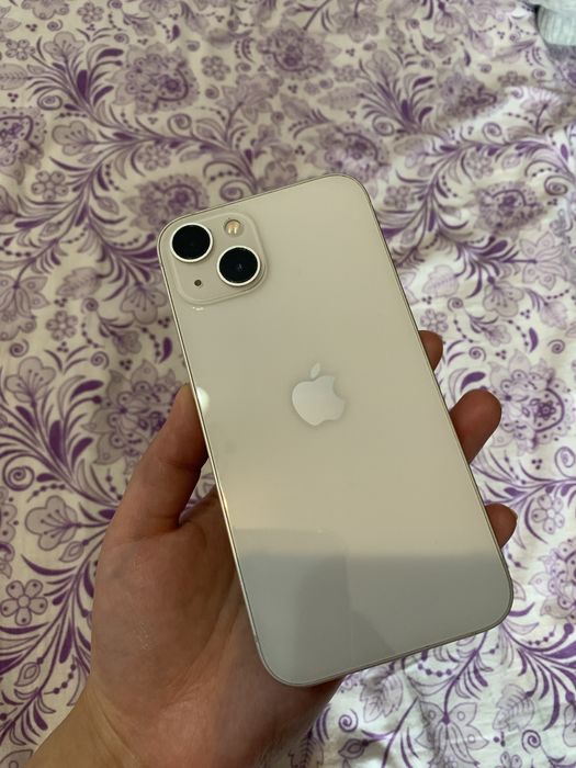 Айфон 13 256гб классный