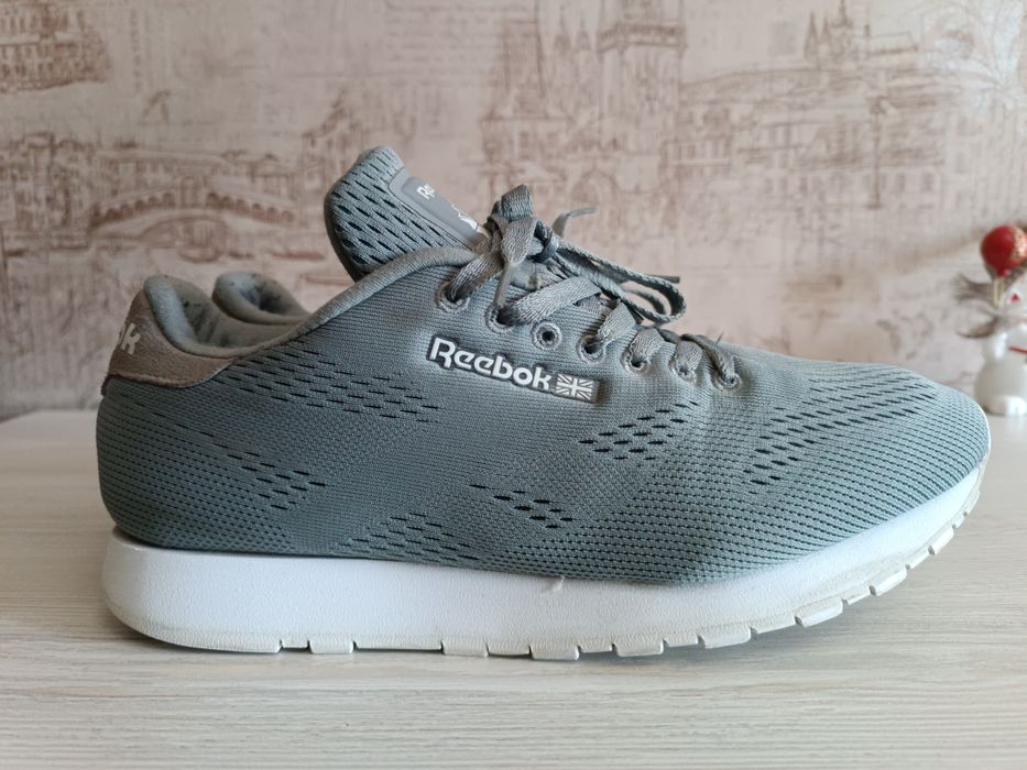 Оригинальные кроссы Reebok