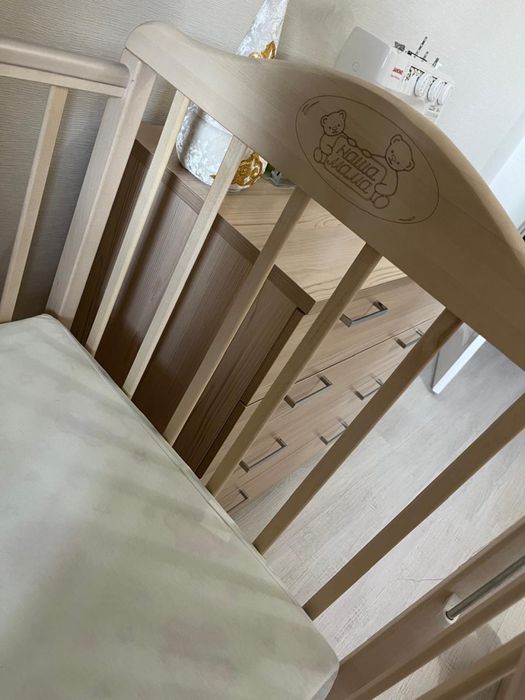 Детская кроватка