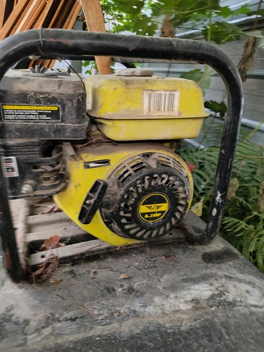 Мотопомпа бензиновая