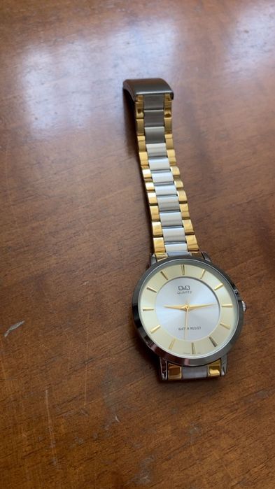 Ceas QUARTZ,water rezist