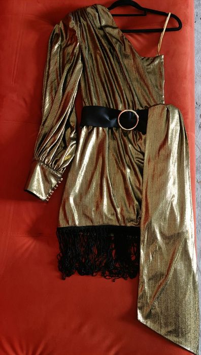 Элегантное платье