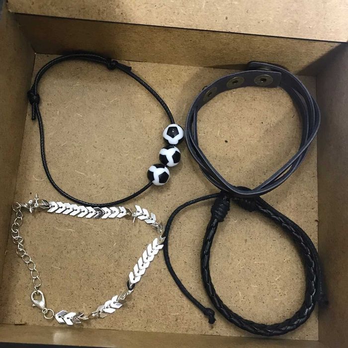 Модные браслеты для парня