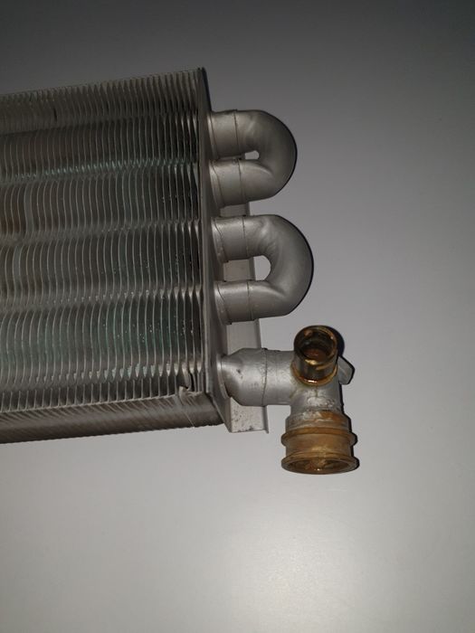 Schimbator Principal  de Căldură Centrală Viessmann Vitopend 100 VH0A