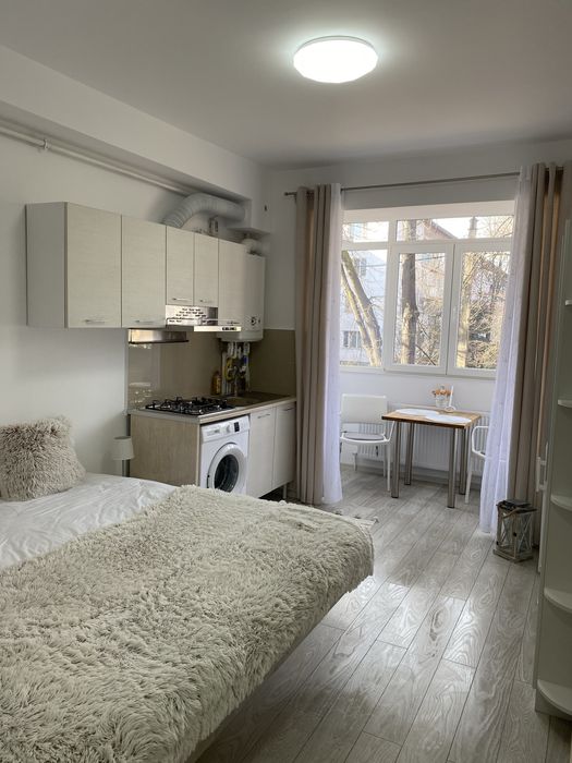 Garsoniera de inchiriat