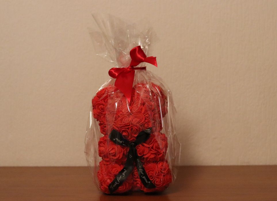 Мече от вечни рози за свети Валентин