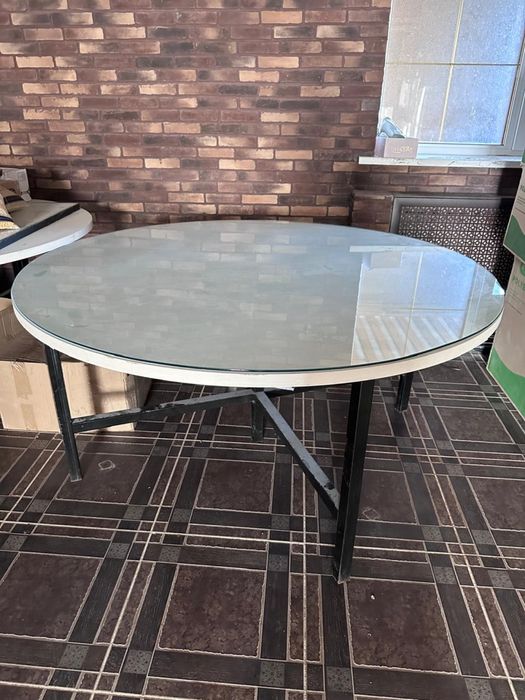 Круглый стол 1,6м