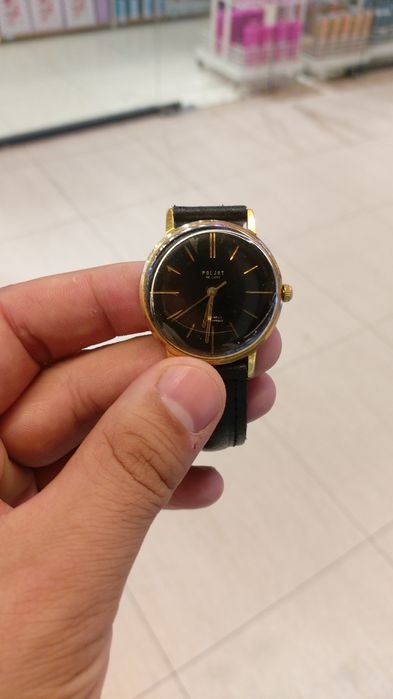 Позолоченные часы полет