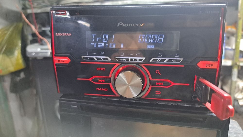 Продам автомагнитолу pioneer
