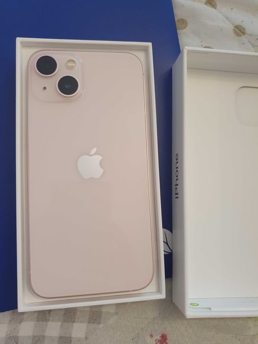 Telefon iPhone 13 Roz