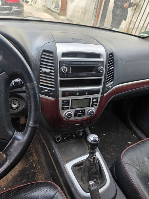 Централна Конзола за Hyundai Santa Fe 2010 година