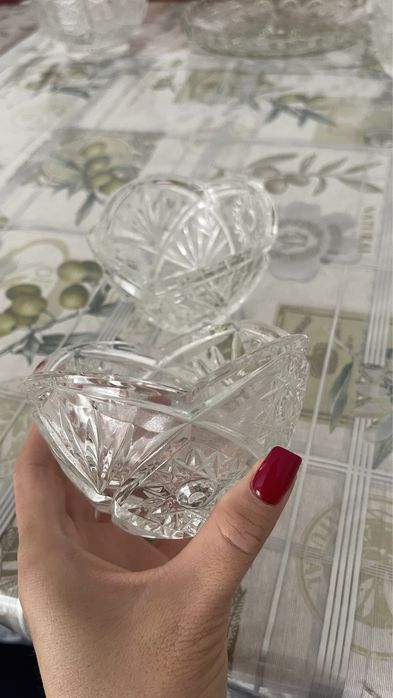 Продам б/у конфетницы,сахарницы,вазу