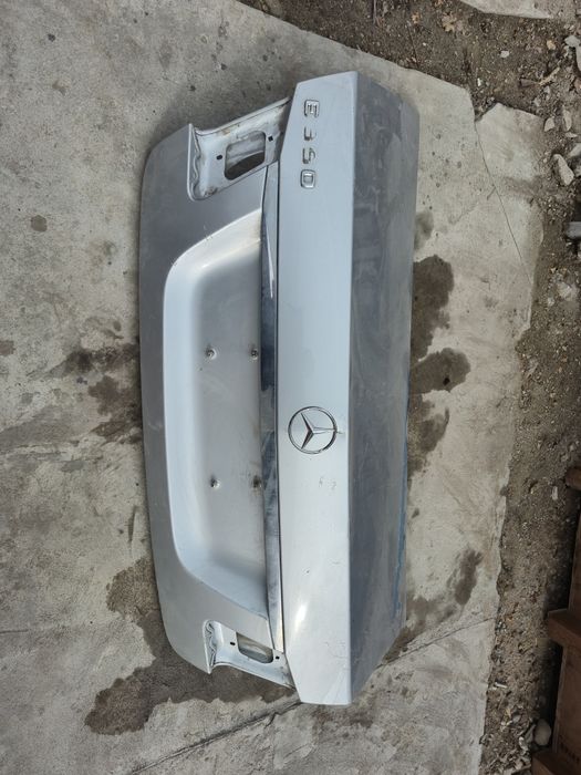 Крышка багажника Мерседес W212