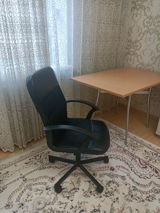 Продам либо обменяю столы в отличном состоянии