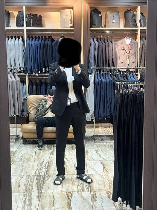 Продам костюм классика