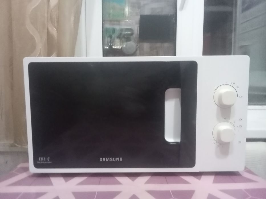 Микроволновая Samsung