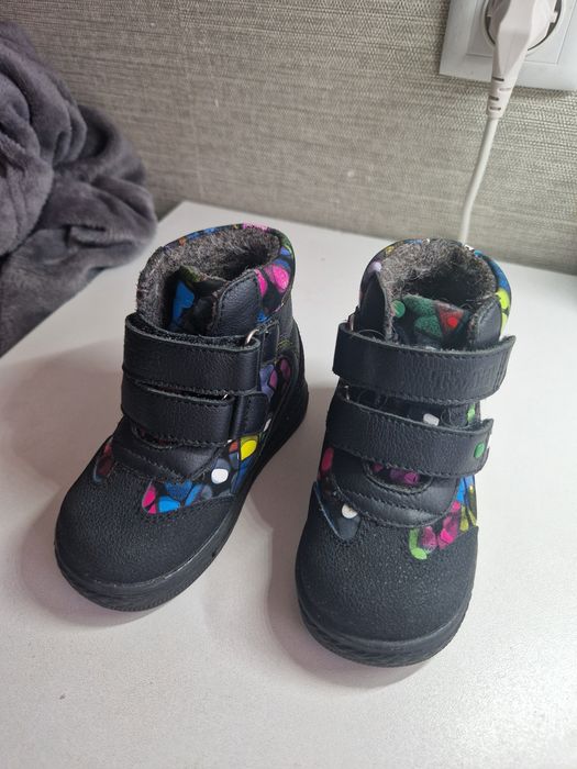 Продам ботиночки ортопедические